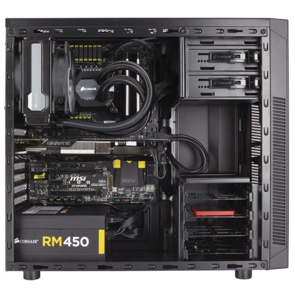 Corsair Carbide Series 100R Mid Tower Case showcasing its sleek design and spacious interior for optimal cooling